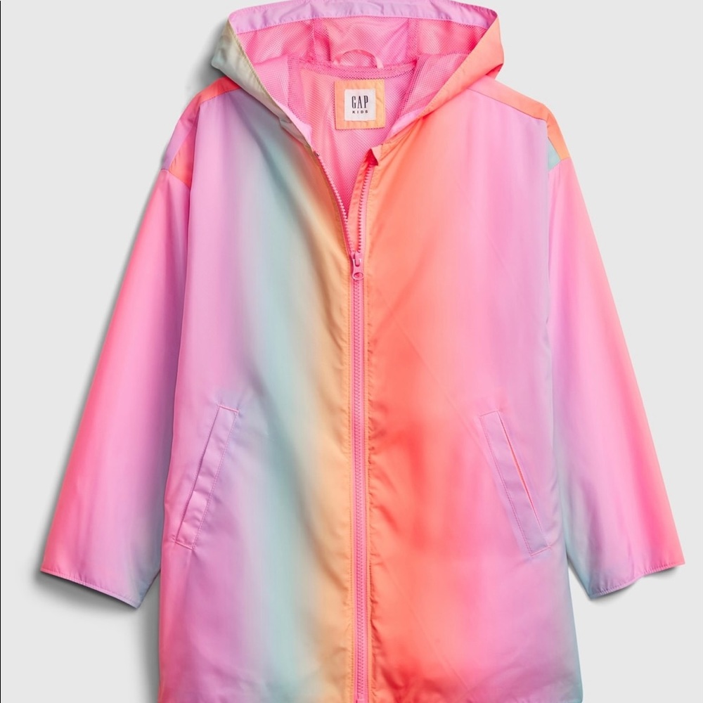 NWT GAP Kids Girl’s Ombré Rainbow Raincoat